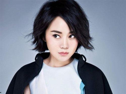 娱乐吃瓜妹闫妮,从娱乐吃瓜妹到实力派演员的蜕变之路-第3张图片-吃瓜群