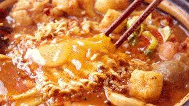 吃瓜娱乐间麻辣烫,吃瓜娱乐间揭秘娱乐圈幕后故事-第2张图片-吃瓜群